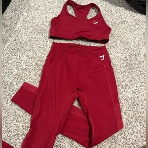 Gymshark size M leggings with side mesh and side pocket and sports bra